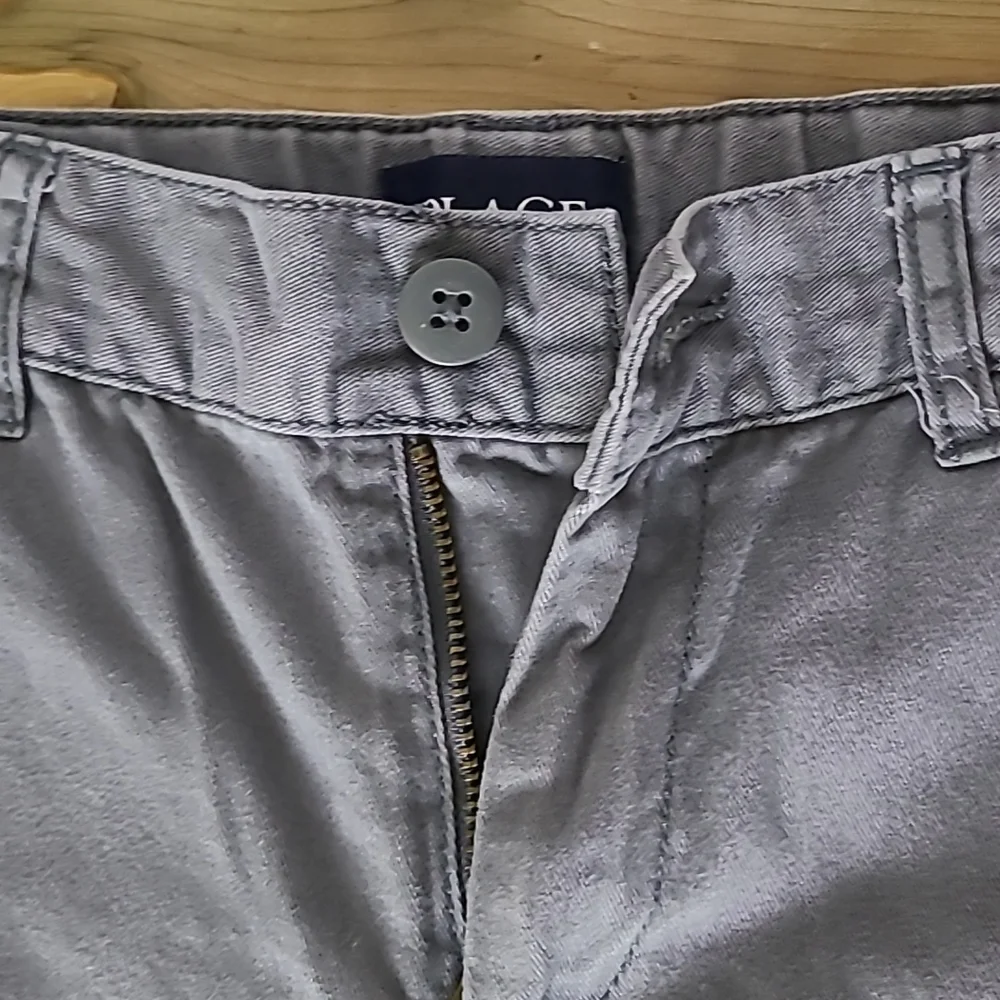 Children's Place Sz 7 Grey Shorts LIKE NEW